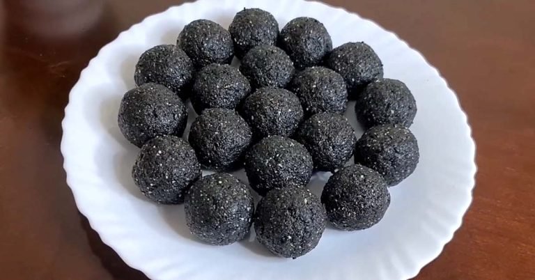Sesame sweet laddu