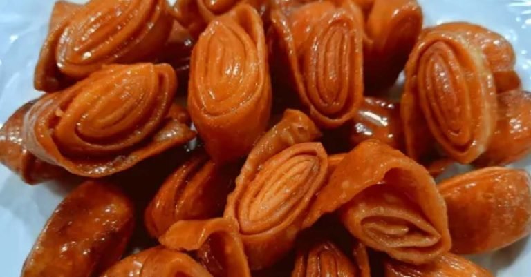 Maida Sweet Snack
