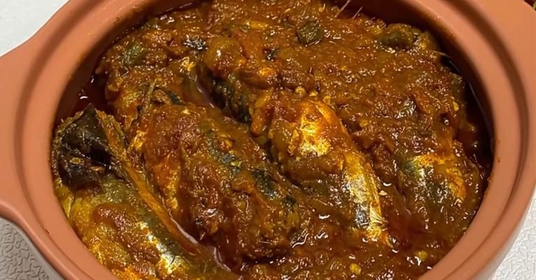 Sardine masala curry