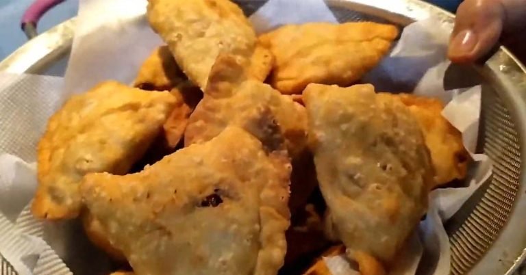 Egg samosa