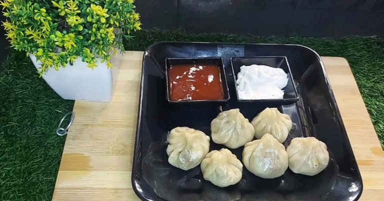 Momos