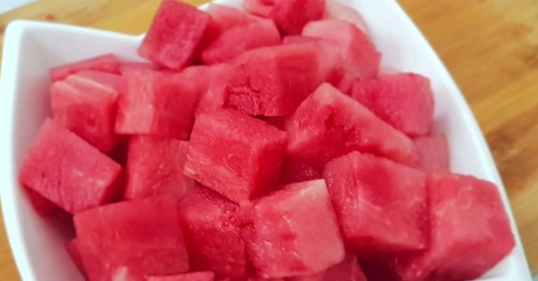 Remove seeds of Watermelon