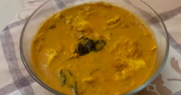 Fried Egg Curry