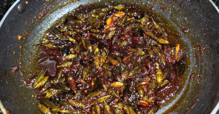 Birds eye chilly pickle