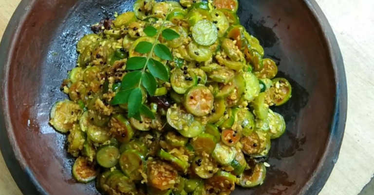 Ivy gourd thoran