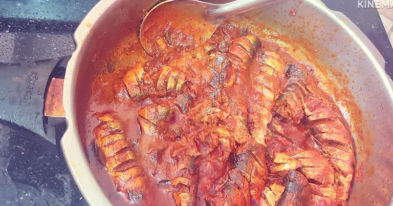 Sardine fish In Cooker