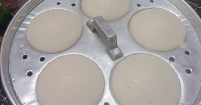 Ration rice idli