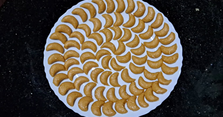 Halfmoon Snack