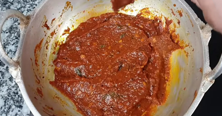 Tomto Chutney